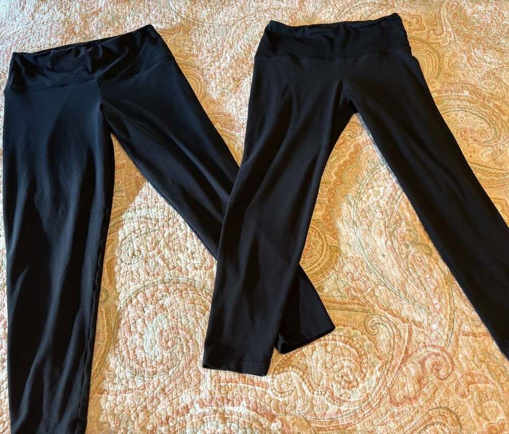EUC bundle / lot of 2 pairs of Felina Black Leggings, 7/8 ankle length, Size L